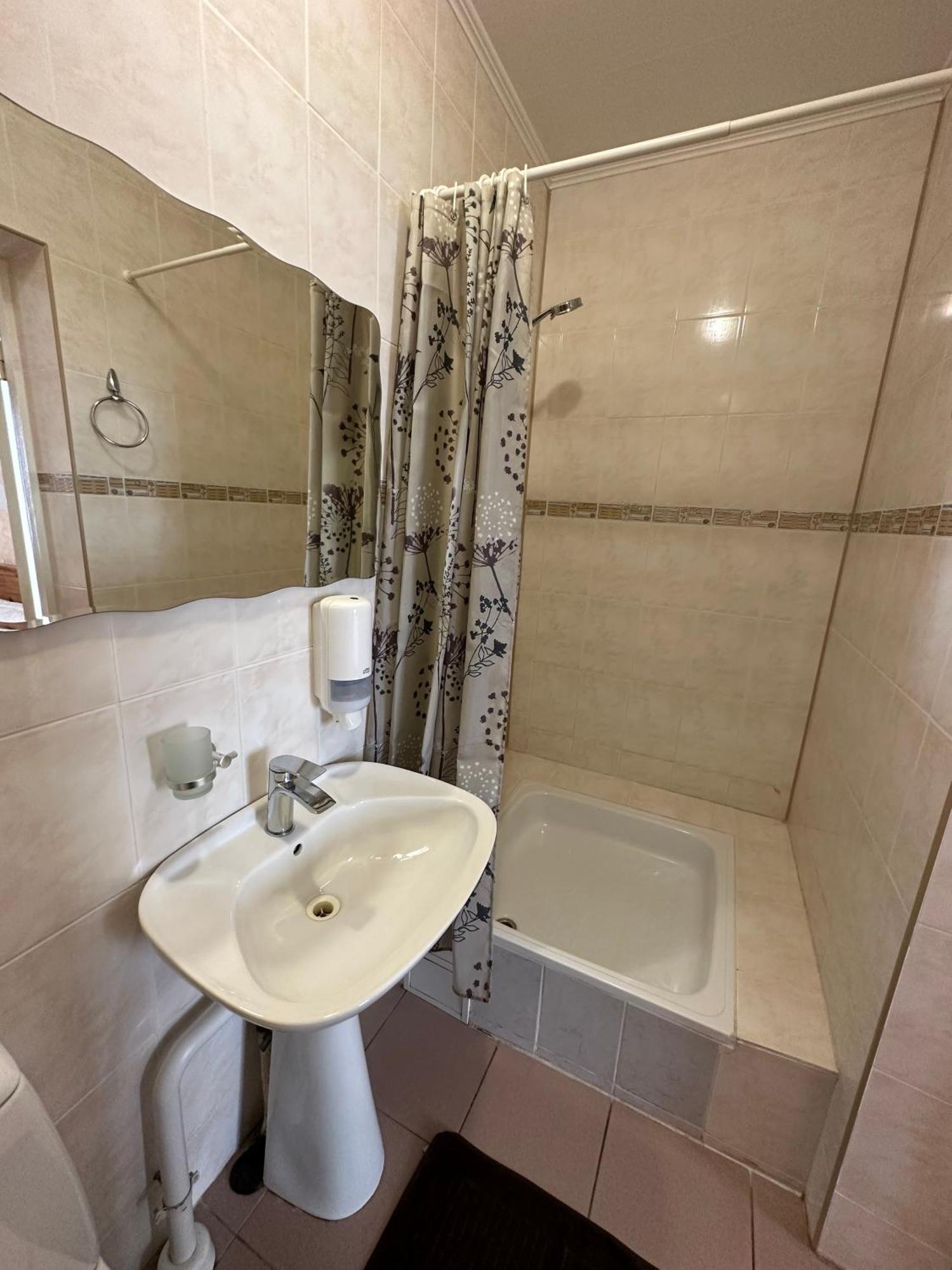 Hotel Radi Brocēni Zewnętrze zdjęcie