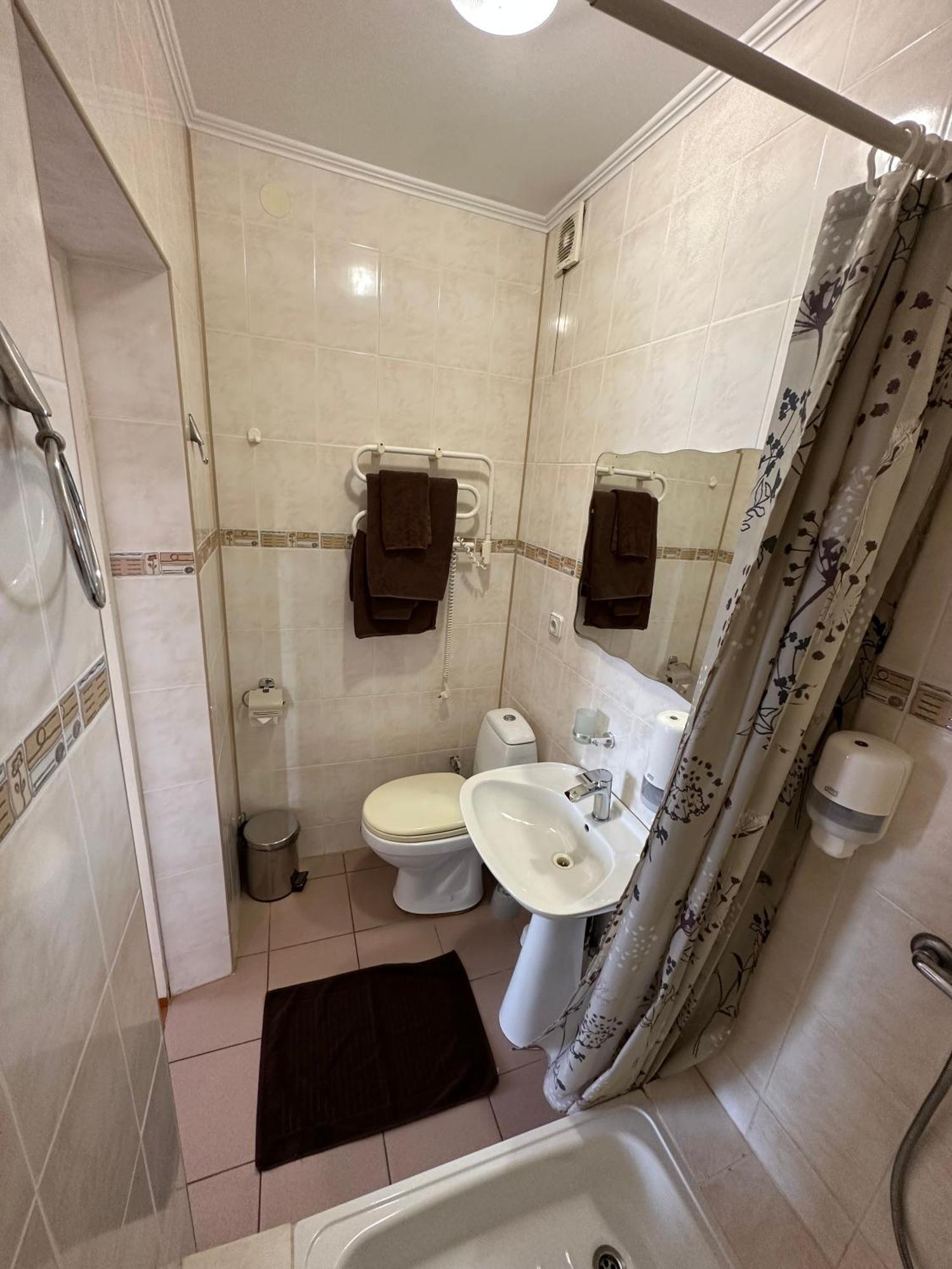 Hotel Radi Brocēni Zewnętrze zdjęcie