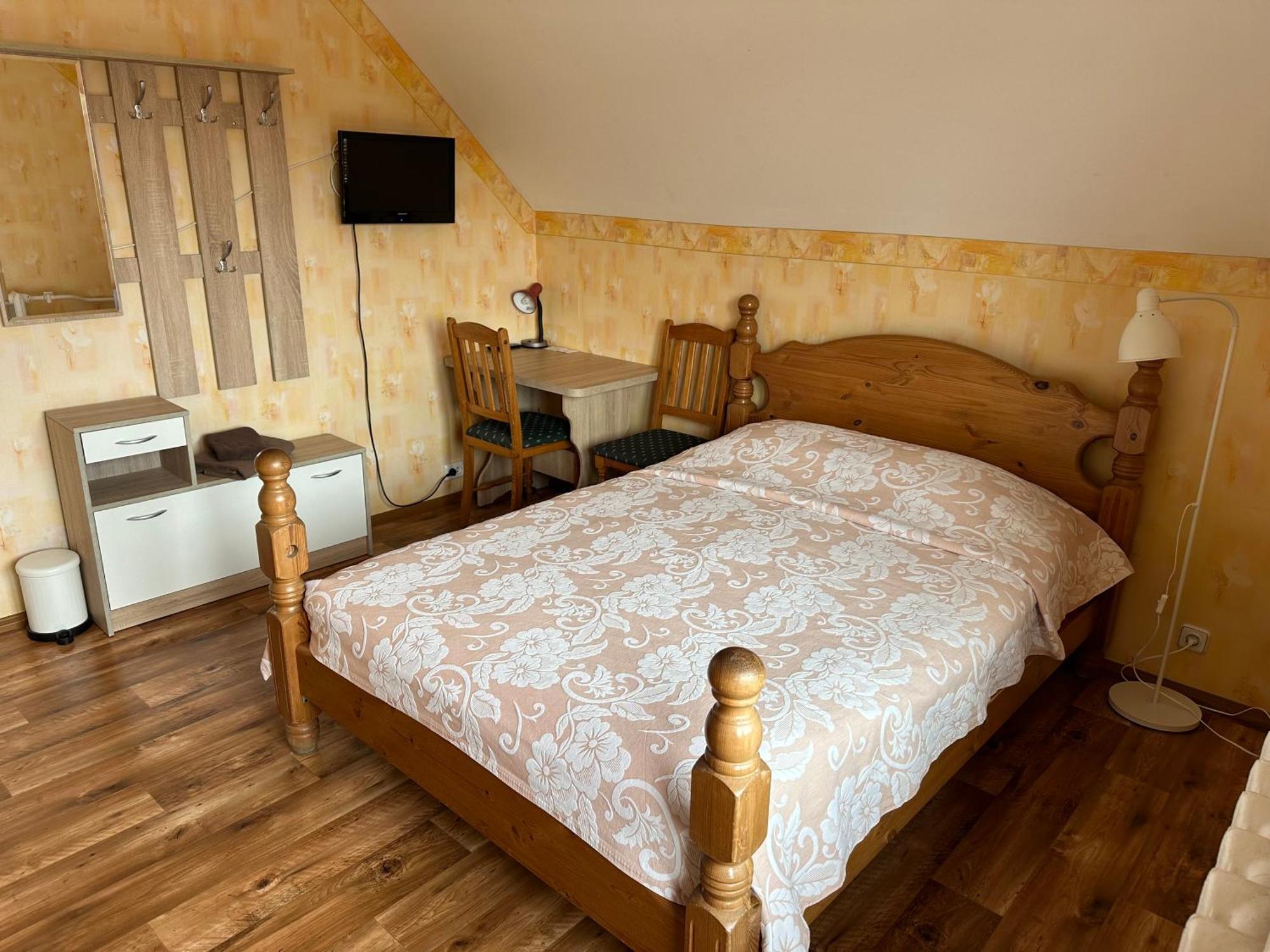Hotel Radi Brocēni Zewnętrze zdjęcie